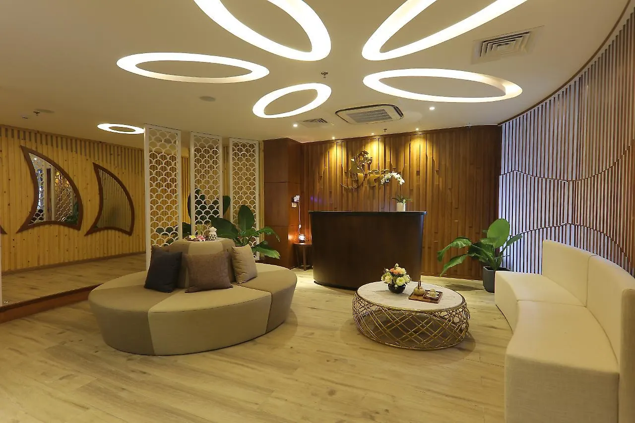 Val Soleil Hotel Da Nang 4*,